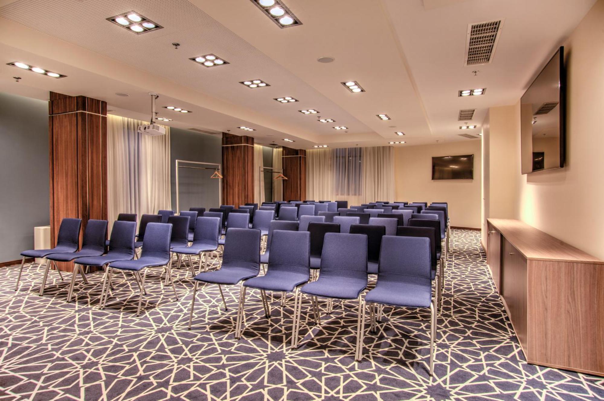 Holiday Inn Plovdiv By Ihg Ngoại thất bức ảnh